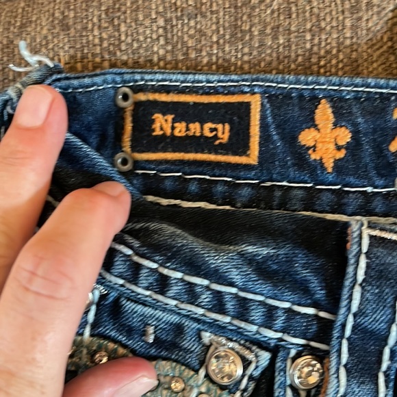 Distress Rock Revival crops size 25 - Picture 3 of 6